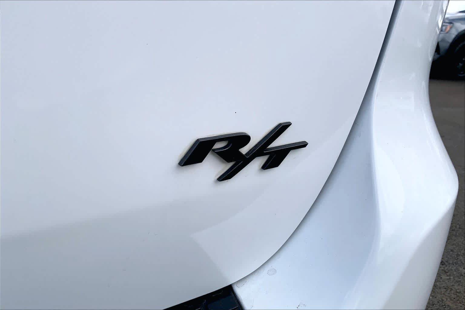 Used 2022 Dodge Durango R/T w/ Quick Order Package 22F AWD/4WD image 7