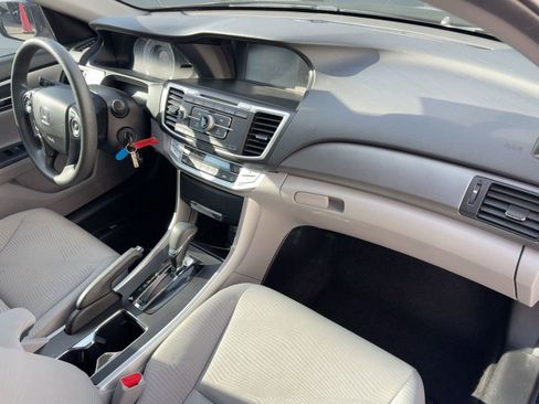 Used 2015 Honda Accord LX image 30