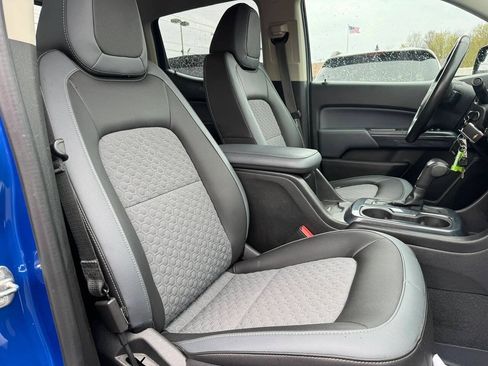Used 2019 Chevrolet Colorado Z71 AWD/4WD image 15