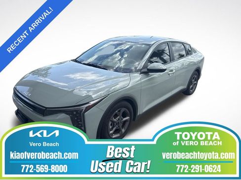 Used 2025 Kia K4 FWD image 1
