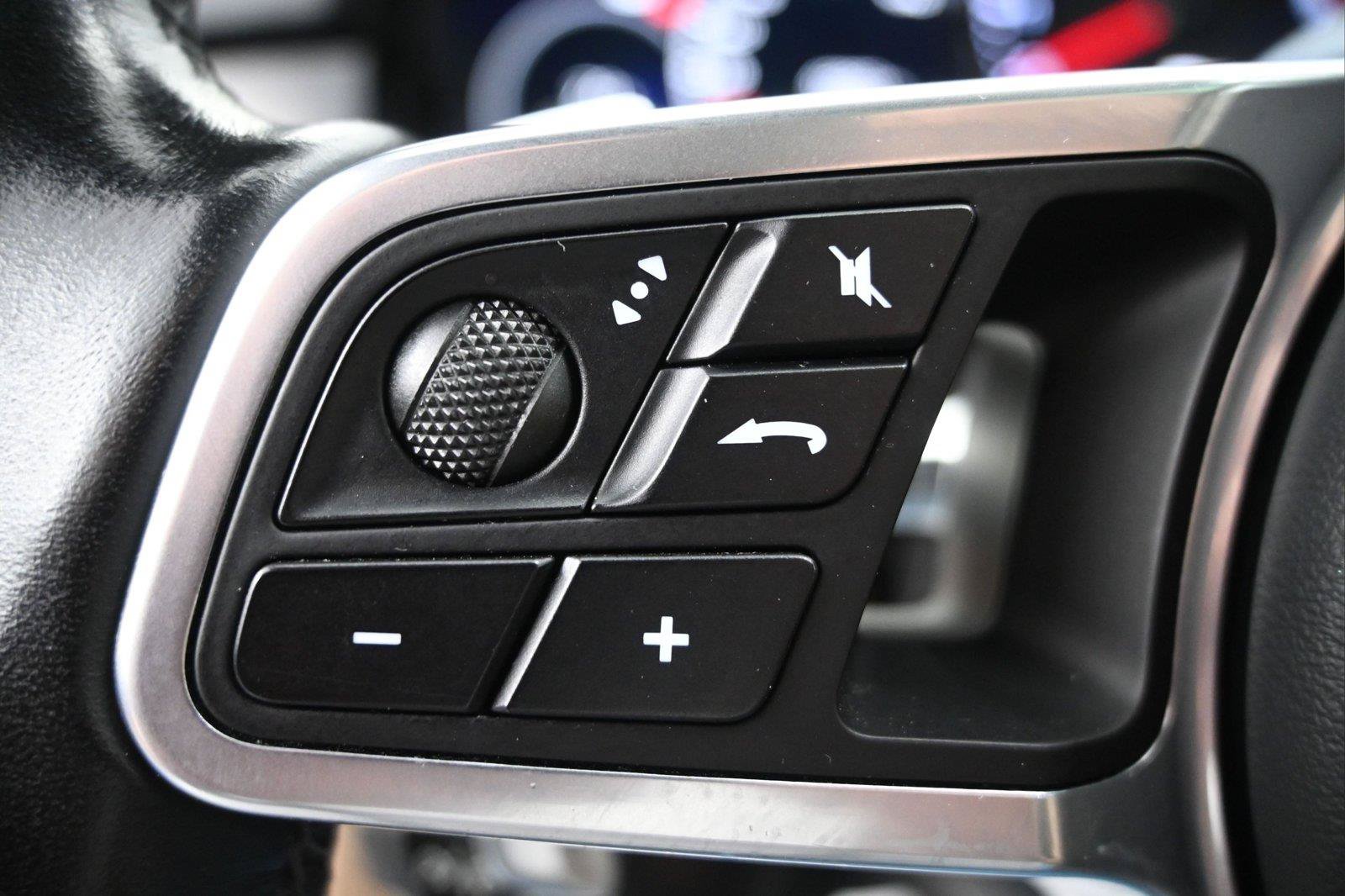 Used 2021 Porsche Cayenne AWD/4WD image 6