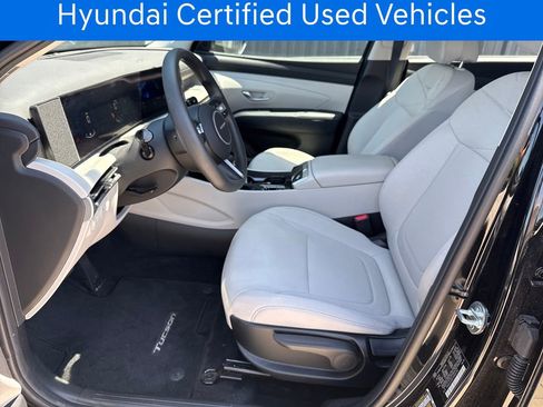 Used 2025 Hyundai Tucson SE FWD image 10