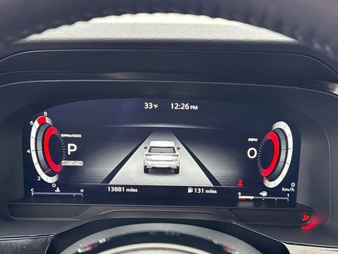 Used 2024 Nissan Pathfinder Platinum w/ Cargo Package image 16