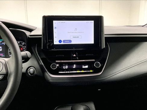 Used 2025 Toyota Corolla SE image 8