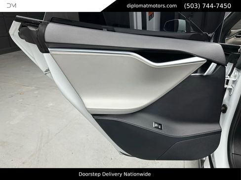 Used 2015 Tesla Model S P85D image 25