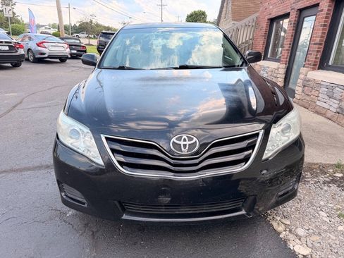 Used 2011 Toyota Camry LE w/ LE Extra-Value Pkg FWD image 3