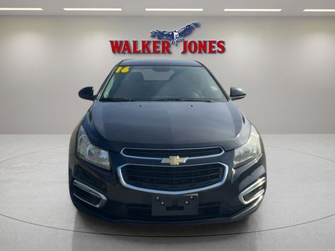 Used 2016 Chevrolet Cruze LT w/ Technology Package image 8