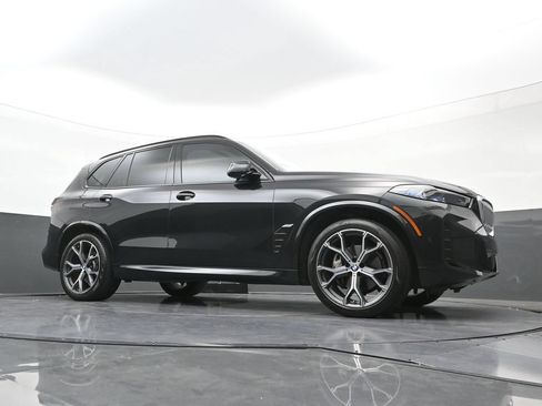 Used 2024 BMW X5 xDrive40i w/ M Sport Package AWD/4WD image 22