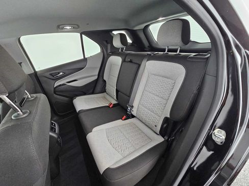 Used 2023 Chevrolet Equinox LS w/ LS Convenience Package FWD image 17