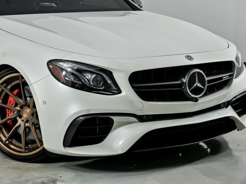 Used 2019 Mercedes-Benz E 63 AMG S image 3