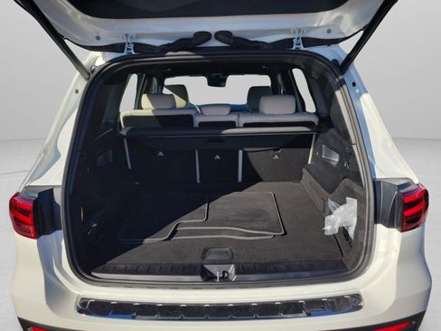 Certified 2025 Mercedes-Benz GLB 250 image 8