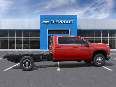 New 2026 Chevrolet Silverado 3500 LT w/ Convenience Package AWD/4WD image 5