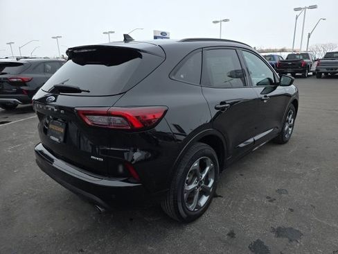Certified 2023 Ford Escape ST-Line w/ Tech Pack #1 AWD/4WD image 4