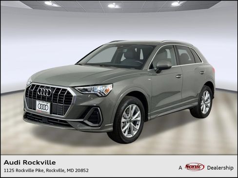 Used 2024 Audi Q3 2.0T Premium Plus w/ Premium Plus Package AWD/4WD image 1