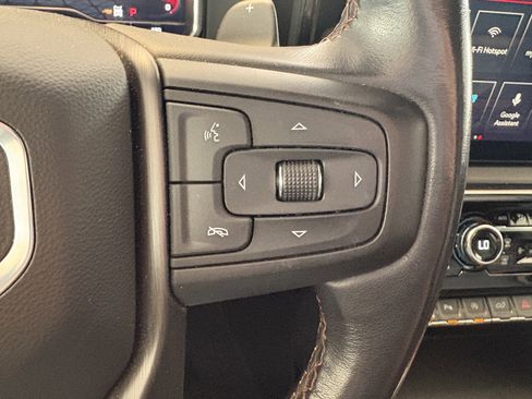 Used 2023 GMC Sierra 1500 AT4 w/ AT4 Premium Package AWD/4WD image 13