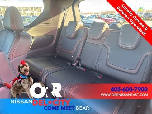 New 2026 Nissan Armada SL w/ Captain's Chari Seat Package AWD/4WD image 18