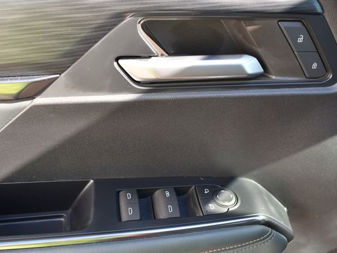 Used 2024 GMC Acadia AT4 w/ Super Cruise Package image 14