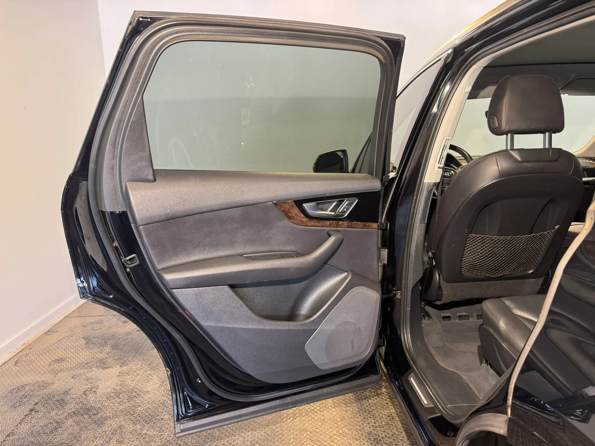 Used 2017 Audi Q7 3.0T Premium Plus AWD/4WD image 22