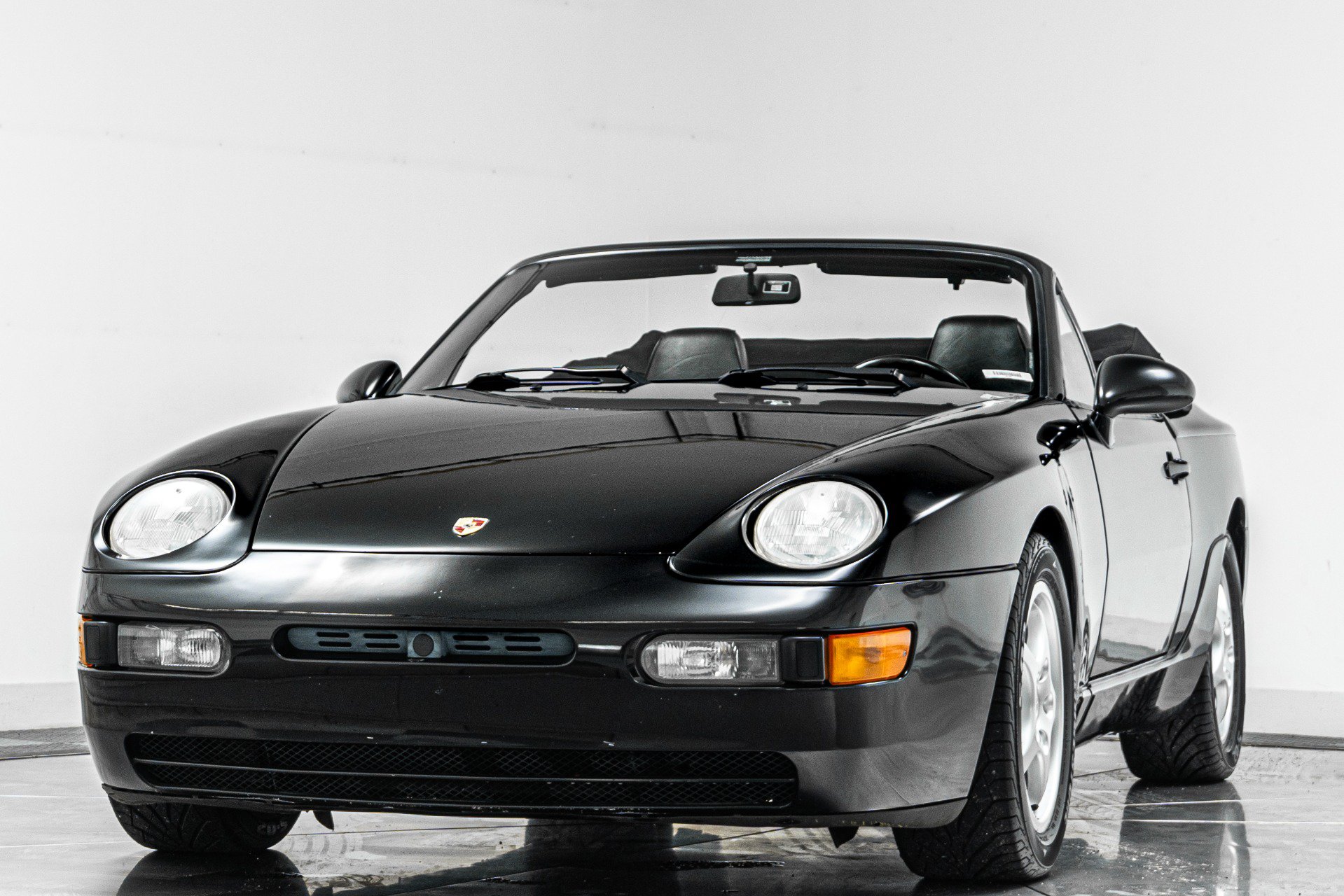 Used 1992 Porsche 968 Cabriolet RWD image 5