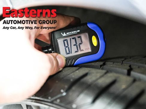 Used 2023 Tesla Model 3 Standard Range image 25