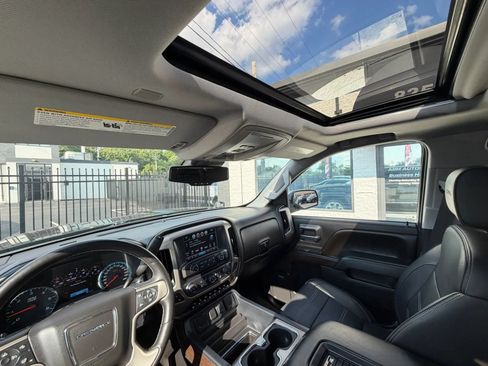 Used 2017 GMC Sierra 1500 Denali w/ Denali Ultimate Package AWD/4WD image 27