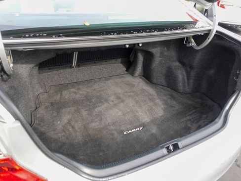 Used 2012 Toyota Camry LE image 25