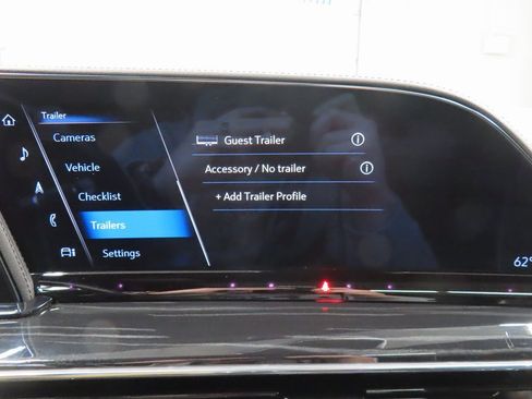 Used 2023 Cadillac Escalade ESV Sport image 33