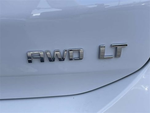 Certified 2022 Chevrolet Equinox LT image 10
