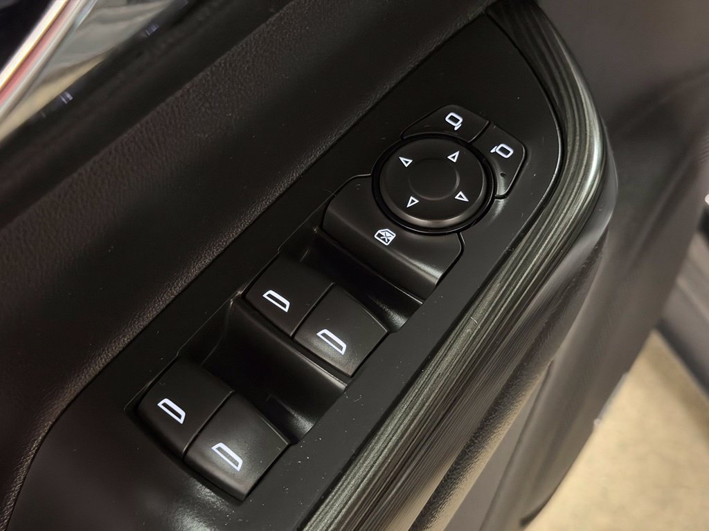 Certified 2017 GMC Acadia SLT AWD/4WD image 32