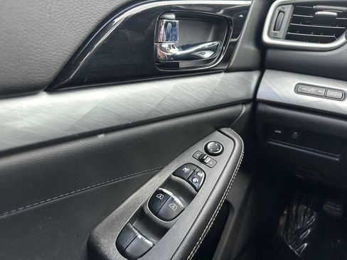 Used 2016 Nissan Maxima 3.5 SV image 23