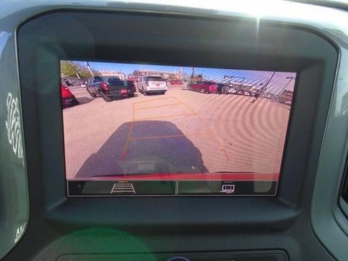 Used 2022 Chevrolet Silverado 1500 Custom AWD/4WD image 9