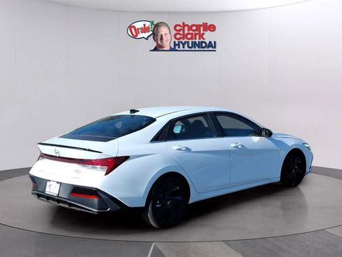 New 2026 Hyundai Elantra SEL Sport Premium FWD image 5