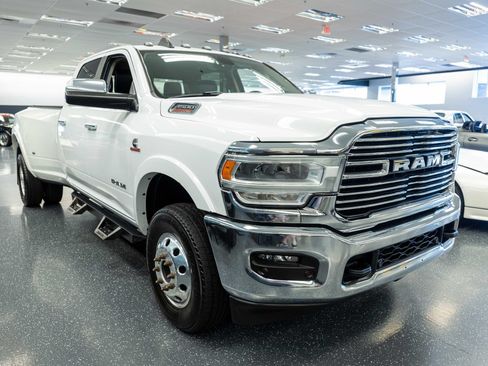 Used 2021 RAM 3500 Laramie AWD/4WD image 3