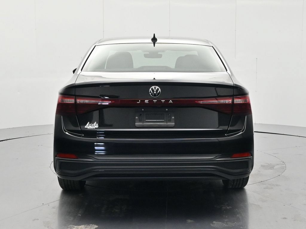 Used 2025 Volkswagen Jetta Sport FWD image 6