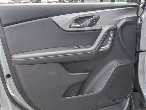 Used 2025 Chevrolet Blazer LT AWD/4WD image 11