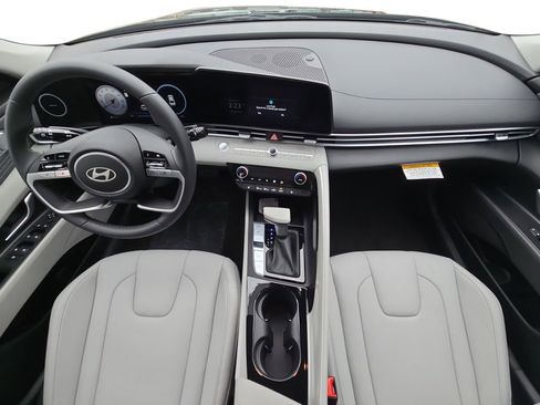 New 2026 Hyundai Elantra Limited image 9