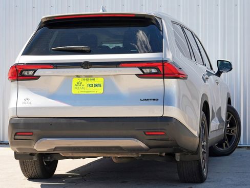 Used 2024 Toyota Grand Highlander Limited image 5