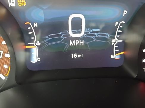 New 2026 Jeep Compass Latitude image 9