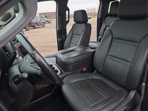 Used 2022 GMC Sierra 1500 Denali w/ Denali Premium Package image 14