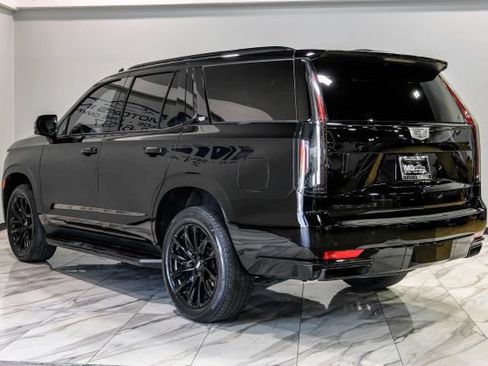 Used 2024 Cadillac Escalade Sport w/ LPO, ONYX Package AWD/4WD image 11