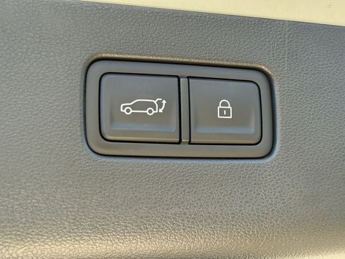 New 2026 Hyundai Ioniq 9 Limited w/ Tow & Go Package image 8