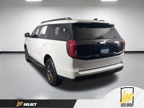 Used 2025 Ford Expedition Tremor AWD/4WD image 4