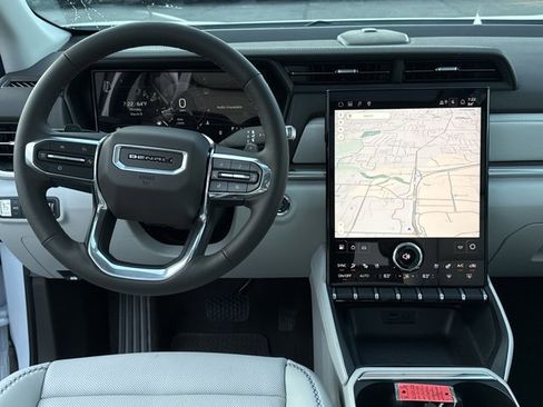 New 2026 GMC Terrain Denali w/ LPO, Black Badging Package image 7