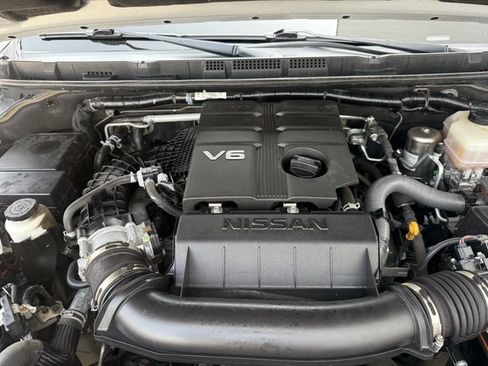 Used 2022 Nissan Frontier PRO-4X w/ Pro-4X Premium Package AWD/4WD image 34