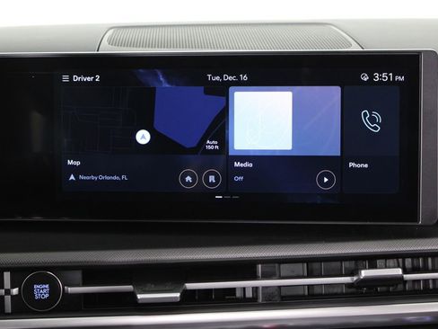 Certified 2025 Hyundai Santa Fe XRT image 7