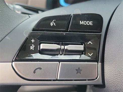 New 2026 Hyundai Elantra SE image 8