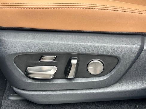 New 2026 Lexus LX 600 4WD w/ Premium Package image 23