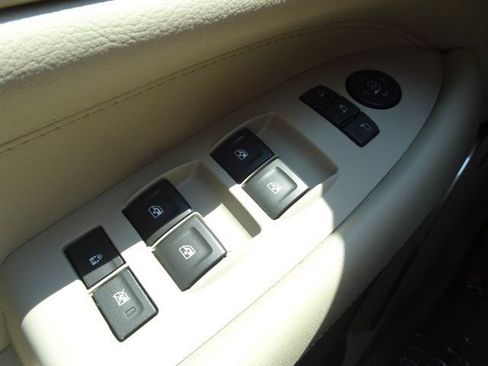 Used 2019 Cadillac Escalade Luxury AWD/4WD image 23