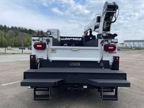 New 2025 Ford F550 4x4 Supercab Super Duty image 10