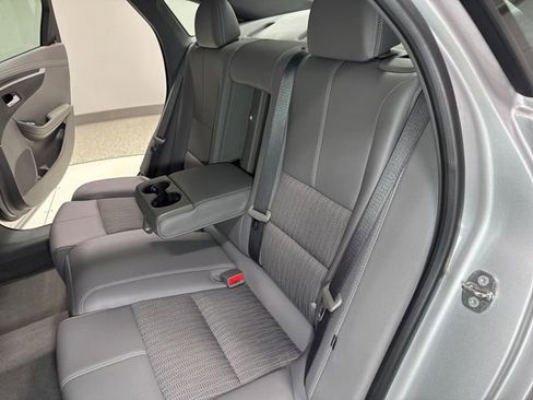 Used 2019 Chevrolet Impala LS FWD image 23